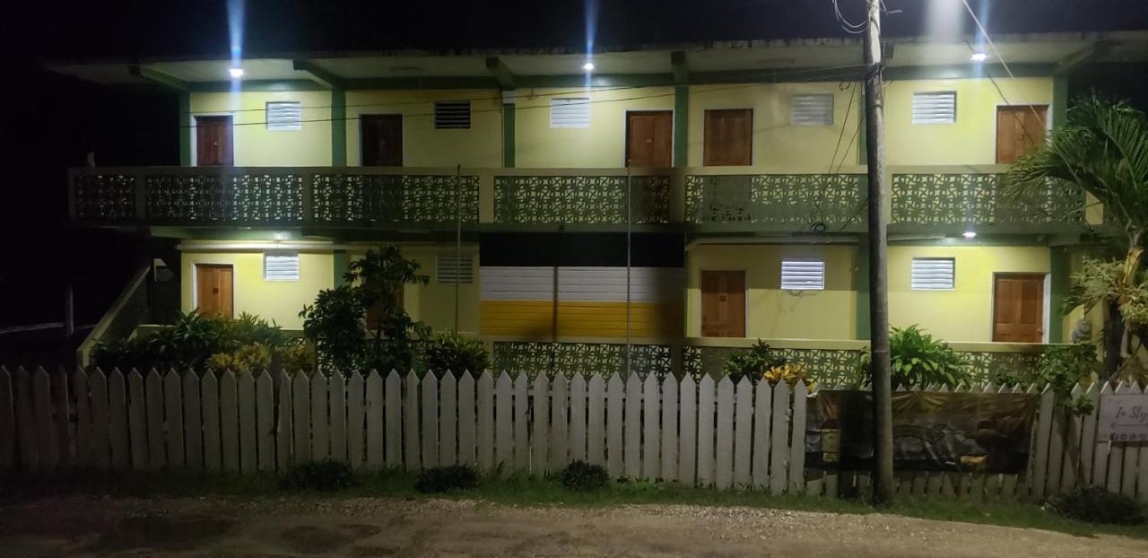 Pal'S On The Beach - Dangriga, Belize Eksteriør bilde
